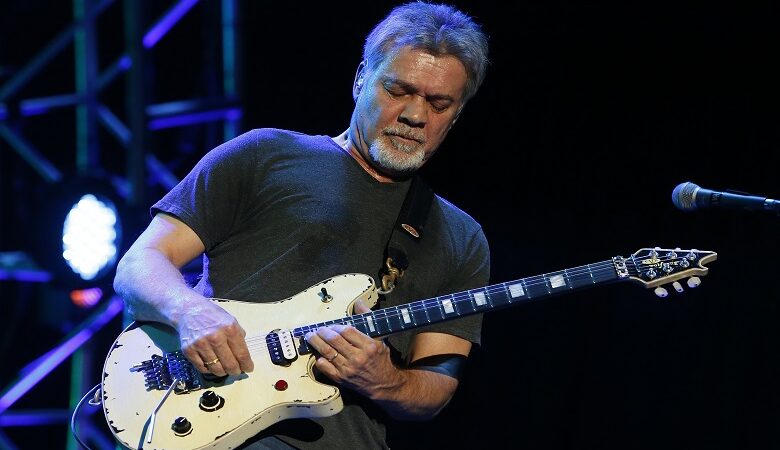 Έφυγε από τη ζωή ο θρυλικός κιθαρίστας Eddie Van Halen