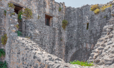 Το μεγαλειώδες φρούριο της Ελλάδας και ο θρύλος με τον δράκο