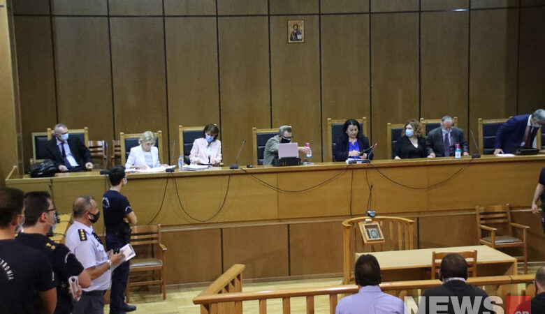 Η Ένωση Δικαστών και Εισαγγελέων συγχαίρει τους δικαστές που συμμετείχαν στη δίκη της Χρυσής Αυγής
