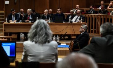 Τροπολογία ΣΥΡΙΖΑ για στέρηση πολιτικών δικαιωμάτων στους καταδικασθέντες της Χρυσής Αυγής