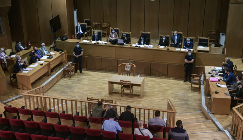 Δίκη Χρυσής Αυγής: Ισόβια και 10 χρόνια στον Γιώργο Ρουπακιά