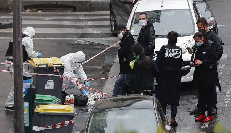 Συναγερμός στο Παρίσι: Ένοπλος σκότωσε πολίτη με μαχαίρι