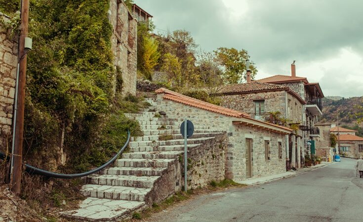 Απόδραση στα γραφικά και πετρόχτιστα Λαγκάδια για το σαββατοκύριακο