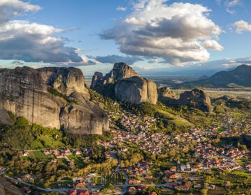 Καστράκι: To χωριό των βράχων στα Μετέωρα με την μοναδική θέα