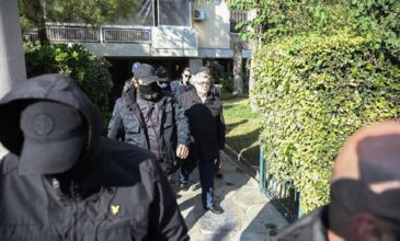 Επίθεση από Χρυσαυγίτες έξω από το σπίτι του Μιχαλολιάκου καταγγέλει φωτορεπόρτερ
