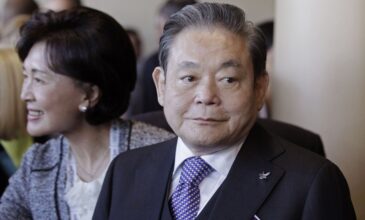 Έφυγε από τη ζωή ο πρόεδρος της Samsung, Λι Κουν Χι