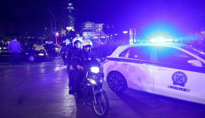Κορονοϊός: Αστυνομικός έσπασε την καραντίνα του σε νυχτερινό κέντρο
