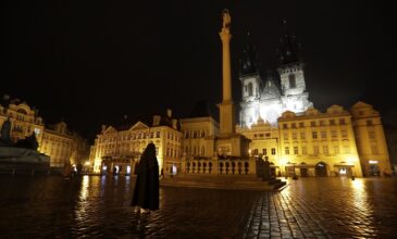 Κορονοϊός: Απαγόρευση κυκλοφορίας και νέοι περιορισμοί στην Τσεχία