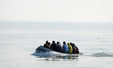 Τέσσερις νεκροί σε ναυάγιο με μετανάστες στο κανάλι της Μάγχης