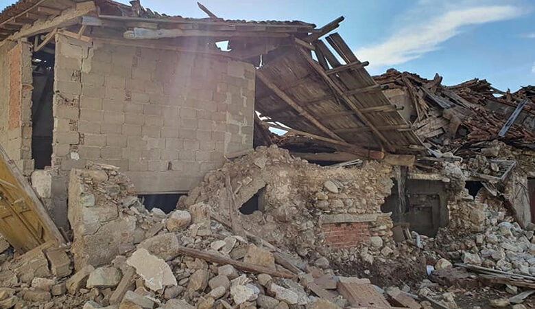Ισχυρός σεισμός στη Σάμο: Ζημιές στο νησί αλλά και στη Χίο – Δείτε τις πρώτες εικόνες