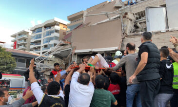 Φονικός σεισμός στην Τουρκία: Τουλάχιστον 24 νεκροί και 804 τραυματίες ο μέχρι στιγμής απολογισμός