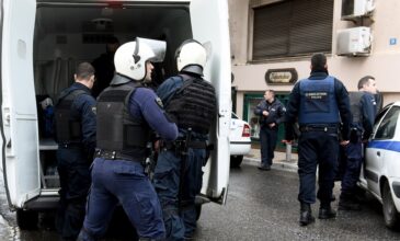 Τρεις Τούρκοι με πλαστές ελληνικές ταυτότητες συνελήφθησαν στην Αθήνα