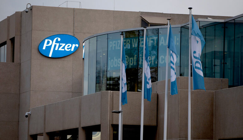 Κορονοϊός: Η Pfizer υπολογίζει έσοδα 32 δισ. δολαρίων από την πώληση φαρμάκων