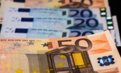 Πρωτογενές πλεόνασμα 3,5 δισ. ευρώ κατέγραψε ο προϋπολογισμός στο επτάμηνο