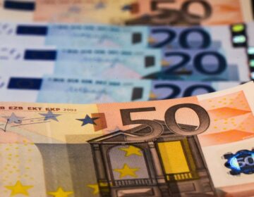 Στις 20 Δεκεμβρίου η επιταγή ακρίβειας των 250 ευρώ – Ποιοι συνταξιούχοι θα την λάβουν