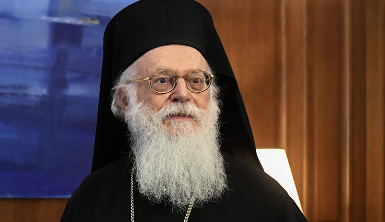 Στο Νοσοκομείο Ευαγγελισμός ο Αρχιεπίσκοπος Αλβανίας Αναστάσιος
