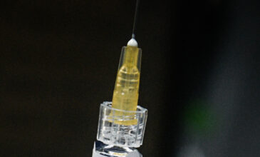 ΗΠΑ: Ελπίδες ότι μέχρι το τέλος της χρονιάς θα έχουν εμβολιαστεί 20 εκατομμύρια άνθρωποι
