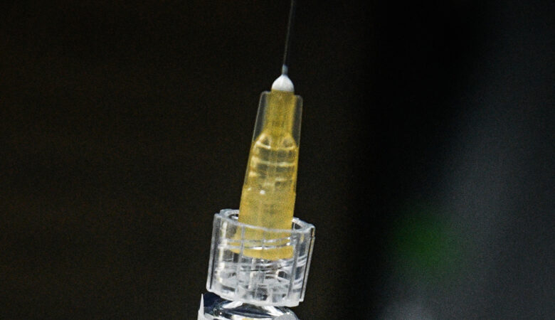 Εμβόλιο CureVac: 300-400 εκατ. δόσεις μέσα στο 2021 και 600 εκατ. το 2022