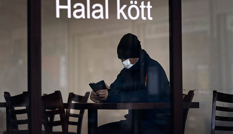 Κορονοϊός: Περιορισμός στις συναθροίσεις μέχρι 8 άτομα στη Σουηδία