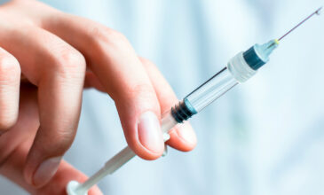 Νέα έρευνα: Οι εμβολιασμοί δεν θα σταματήσουν την εξέλιξη του κορονοϊού στο μέλλον