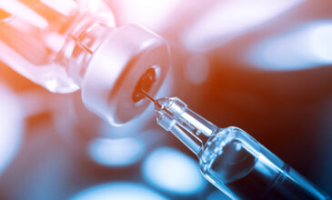 Κορονοϊός: Πόσα εμβόλια θα χρειασθούν – Πώς θα μεταφερθούν και η διαδικασία αποθήκευσής τους