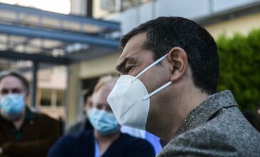 Τσίπρας: Να σταματήσουν να ωραιοποιούν μια δραματική κατάσταση στα νοσοκομεία