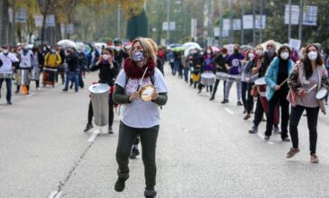 Γιατροί και νοσηλευτές διαδήλωσαν κατά των περικοπών στην Ισπανία