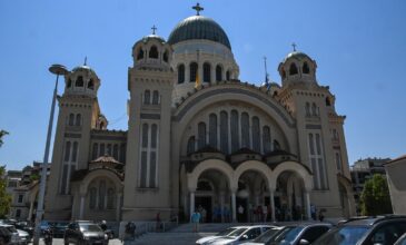 Κορονοϊός: Σε αστυνομικό κλοιό ο ναός του Αγίου Ανδρέα στην Πάτρα