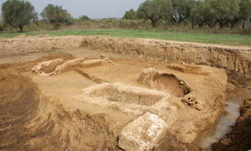 Αποκαλύφθηκαν οκτώ αρχαίοι τάφοι σε ανασκαφική έρευνα στην Ηλεία