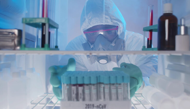 Κορονοϊός: Θετικά τα αποτελέσματα του εμβολίου της Moderna για την παραγωγή αντισωμάτων