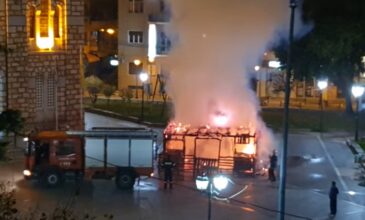Φωτιά κατέστρεψε τη φάτνη στο ναό του Αγίου Νικολάου στο Βόλο