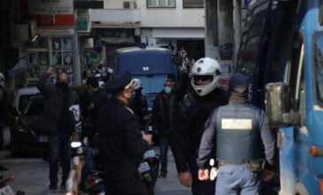 Επέτειος Γρηγορόπουλου: Σαρωτικοί έλεγχοι στα Εξάρχεια – 15 προσαγωγές από την Αστυνομία