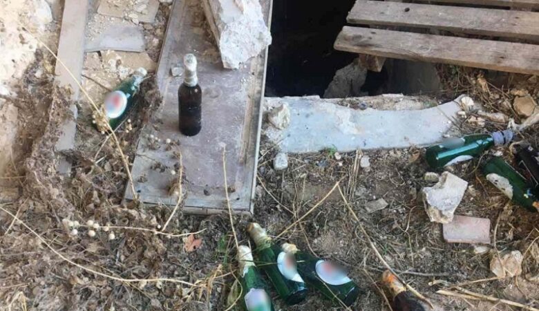 Βόμβες μολότοφ εντοπίστηκαν σε εγκαταλελειμμένο κτίριο στα Εξάρχεια