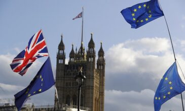 «Deal» ή «no deal» για το Brexit: Σήμερα οι αποφάσεις