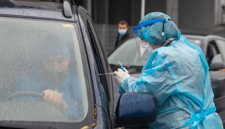 Κορονοϊός: Δωρεάν rapid tests μέσα από το αυτοκίνητο στον Άλιμο