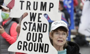«Τέσσερα χρόνια ακόμα» Τραμπ ζήτησαν χιλιάδες διαδηλωτές στην Ουάσινγκτον