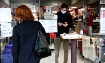Κορονοϊός: Επιστροφή στο click away στην αγορά της Αττικής εισηγούνται οι λοιμωξιολόγοι