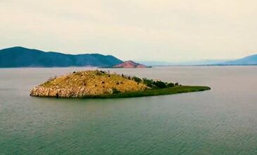 Βιδρονήσι: Το λιμνίσιο ελληνικό νησί που είναι έρημο για καλό σκοπό