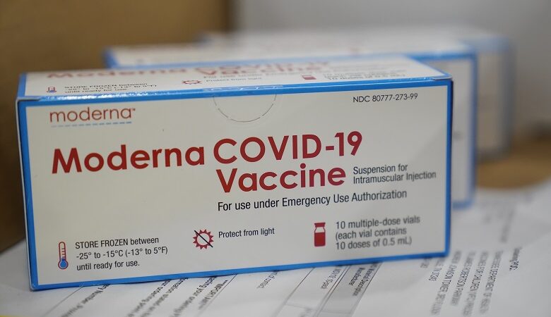 Κορονοϊός: Ταχεία αξιολόγηση από τον ΕΜΑ για το εμβόλιο της Moderna για παιδιά