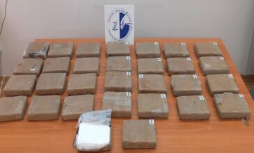 Κατασχέθηκαν 35 κιλά κοκαΐνης σε εμπορευματοκιβώτιο στoν Πειραιά