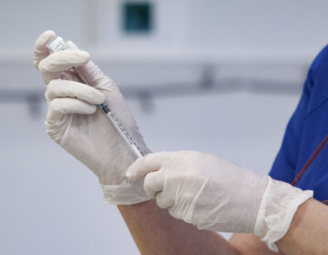 Κορονοϊός: Ξεκίνησε η πορεία προς την «Ελευθερία» – Ποιοι θα εμβολιαστούν σήμερα