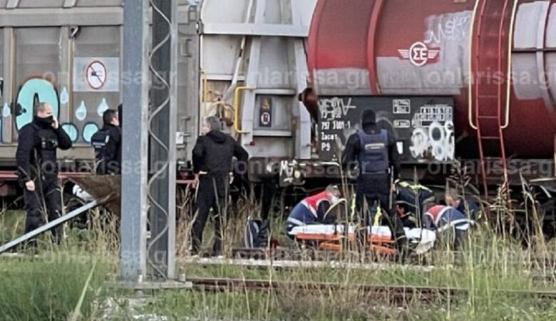 Νεαρή κοπέλα «κεραυνοβολήθηκε» στις γραμμές του τρένου στη Λάρισα