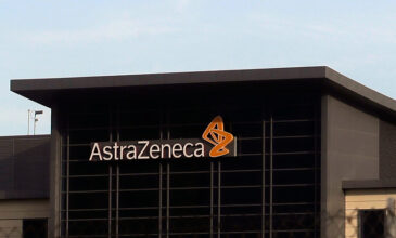 Κορονοϊός: Νέα παρατράγουδα από την AstraZeneca – Παραδίδει τις μισές δόσεις