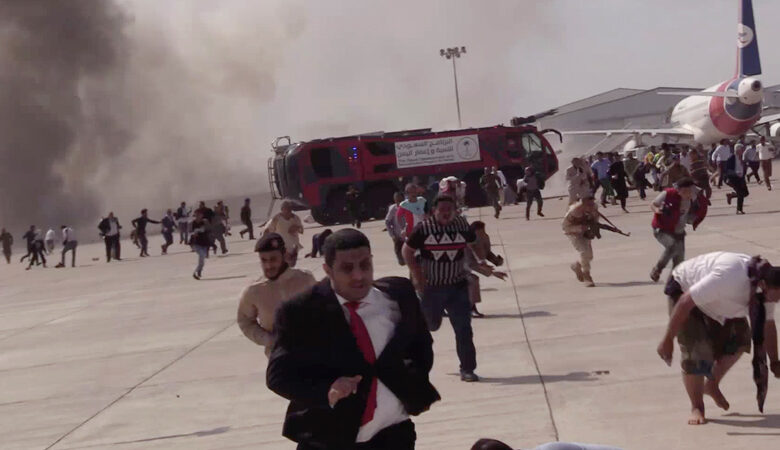 Πολύνεκρη επίθεση στο αεροδρόμιο του Άντεν- Ισχυρές εκρήξεις και πυρά