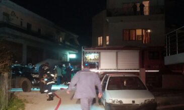Έβαλε φωτιά στο σπίτι του – Κινδύνεψε η ζωή της μητέρας του