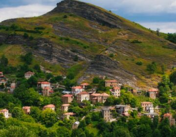 Ο ιερός ναός της Κοζάνης που αφήνει τον επισκέπτη με το στόμα ανοιχτό