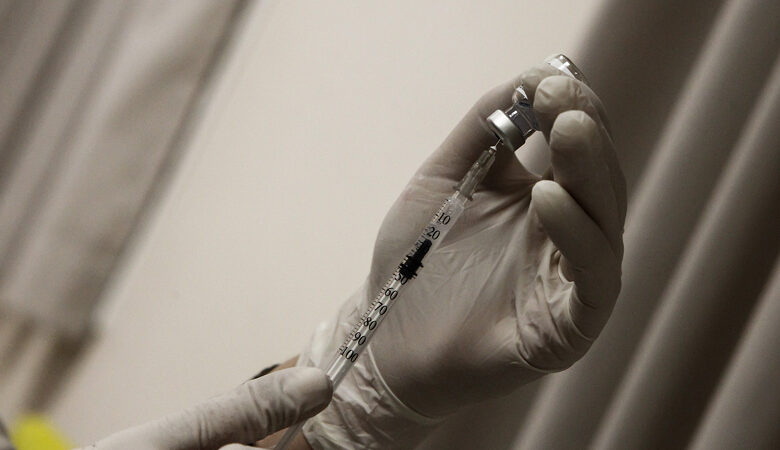 Κορονοϊός: Μέσα στον Απρίλιο ξεκινά η τρίτη φάση δοκιμών του εμβολίου της Valneva
