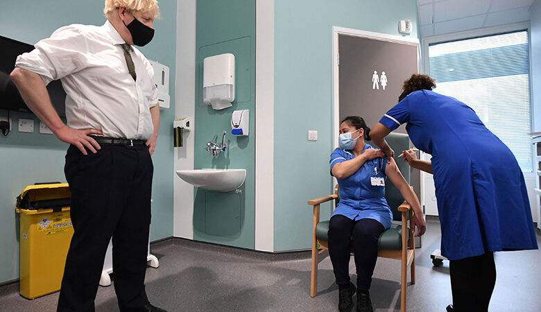 Κορονοϊός: Πάνω από 1,3 εκατ. Βρετανοί έχουν ήδη εμβολιαστεί