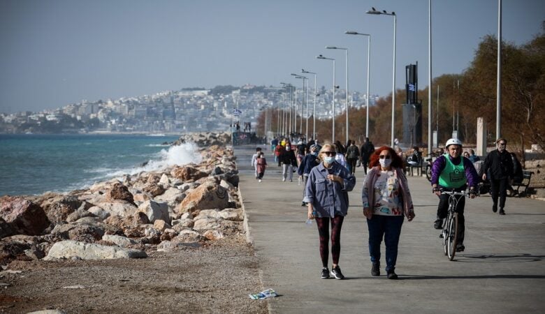 Κορονοϊός: Πώς κατανέμονται στη χώρα τα 800 νέα κρούσματα