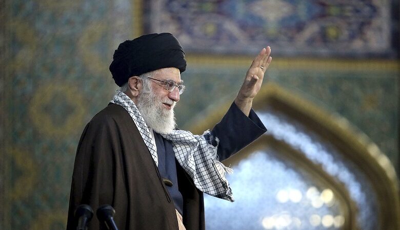 Iράν – Αλί Χαμενεΐ: Δεν υπάρχει «τίποτα κακό» για μια πυρηνική συμφωνία με τη Δύση